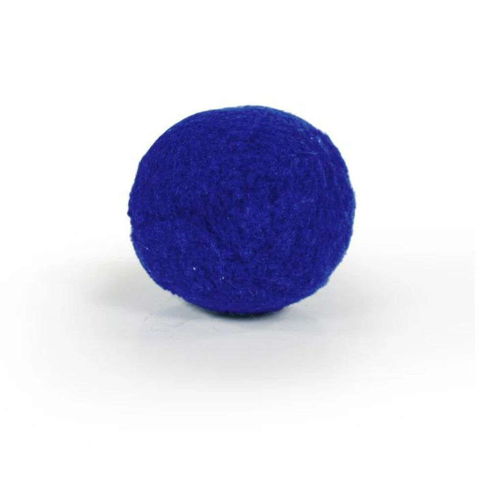 A premium soft vibrant ball for cat's, ideal for catch, chase and pounce activities.